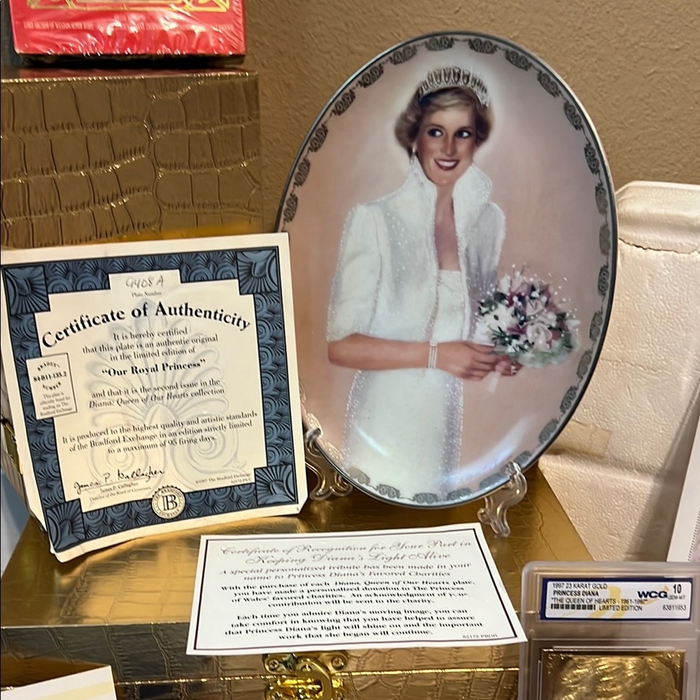 Princess Diana Commemorative Collection - Picture 15 of 15